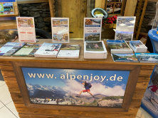 Prospektpräsentation am Alpen-Stand