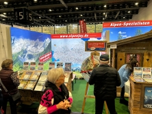 Prospektpräsentation Urlaub in den Alpen