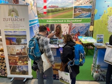 Exklusiver Messe-Counter Hotel Zuflucht am Messestand Urlaub in Deutschland