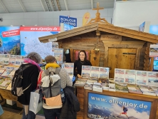 Gewinnspiel am Messestand Urlaub in den Alpen