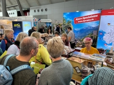 Messestand Urlaub in den Alpen