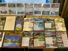 Prospektpräsentation Messestand Urlaub in den Alpen