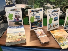 Prospektpräsentation Messestand Urlaub in Deutschland