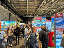 Messestand Urlaub in den Alpen auf der Reisen & Caravan Erfurt