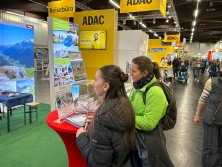 Gewinnspiel am Messestand Urlaub in den Alpen