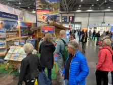 Glücksrad am Messestand Urlaub in den Alpen