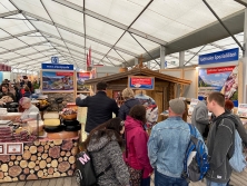 Glücksrad mit Gutscheinaktion am Alpen-Messestand