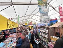 Messestand Urlaub in den Alpen
