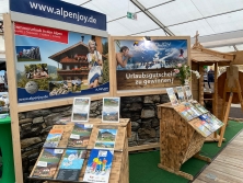 Prospektpräsentation Urlaub in den Alpen