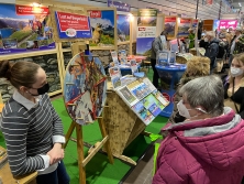 Glücksrad am Messestand 'Urlaub in den Alpen'