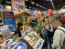 Messestand Urlaub in den Alpen
