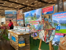 Messestand Urlaub in den Alpen