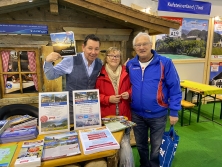 Prospektpräsentation am ALPenjoy-Messestand