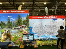 Messestand Urlaub in den Alpen
