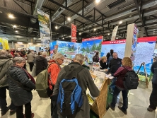 Messestand Urlaub in den Alpen auf der Reisemesse Dresden