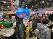 Messestand Urlaub in den Alpen