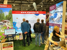 Messestand Urlaub in den Alpen