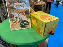 Altländer Apfelsaft am Messestand Urlaub in Deutschland