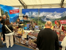 Messestand Urlaub in den Alpen