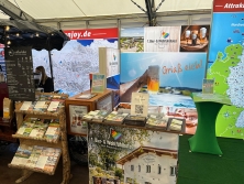 1. Bier- & Wohlfühlhotel Gut Riedelsbach am Messestand Urlaub in Deutschland