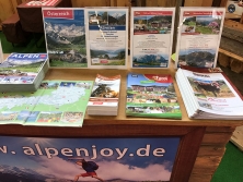 Prospektauflage am Alpen-Stand