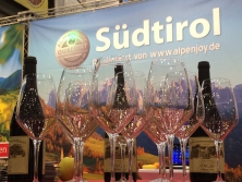 ALPenjoy Südtirol Messestand