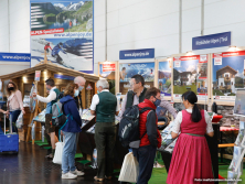 Messestand Urlaub in den Alpen